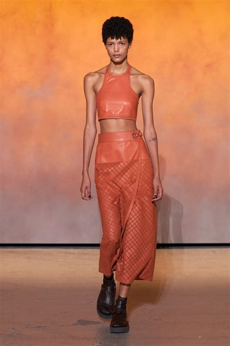 hermes oranges fashion.